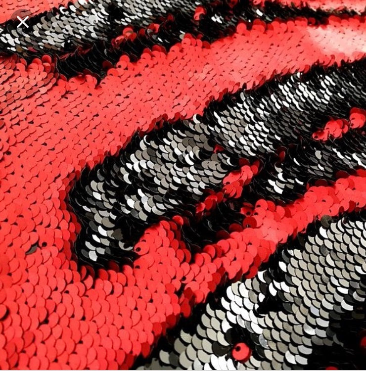 8x8ft Black/Red Pillowcase Mermaid Sequin
